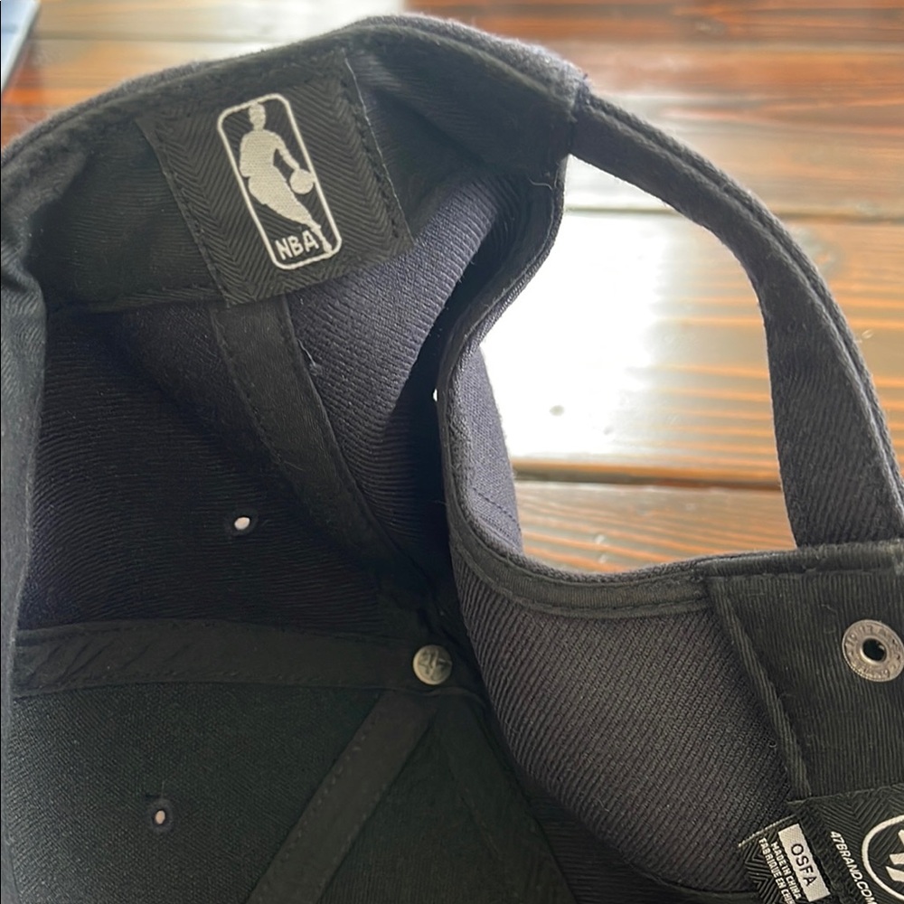 Cleveland Cavaliers Hat - Picture 8 of 8